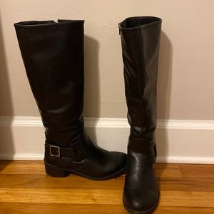 Black riding boots